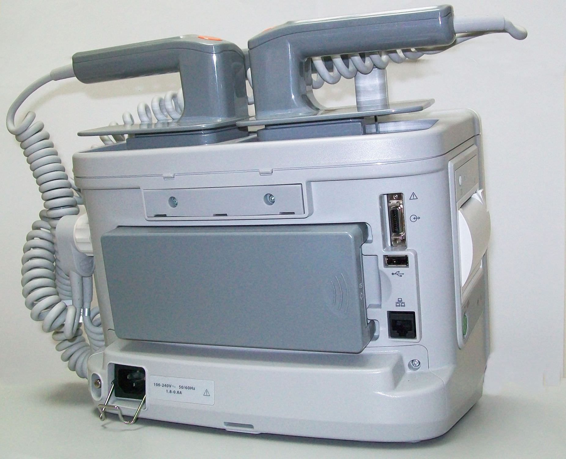 Advanced Instrumentations D-100 Automatic external defibrillator