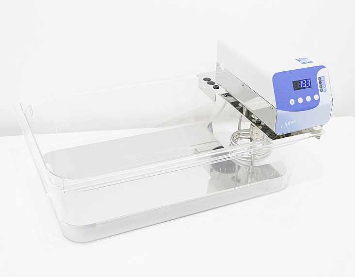 Nickel Electro Clifton NE4-22D/CT digital stirred water bath, 22 litre