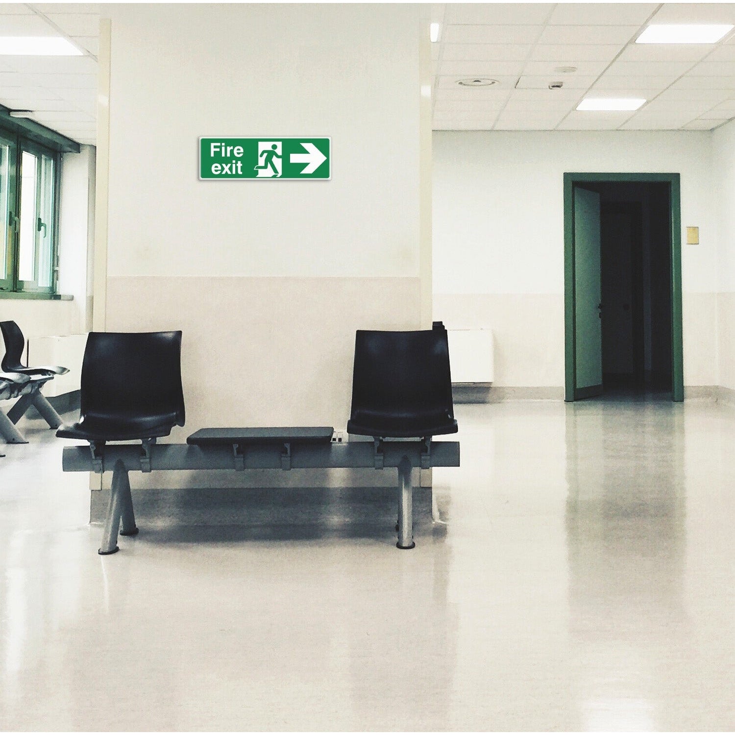 Fire Exit Sign - Arrow Right - CLEARANCE
